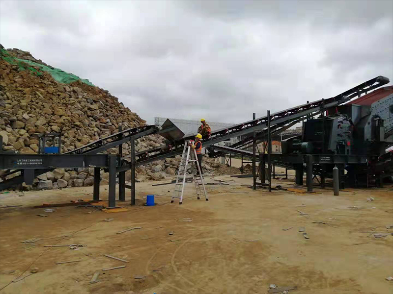 移動破碎站現(xiàn)場應(yīng)用及價格 1 移动破碎站现场应用及价格