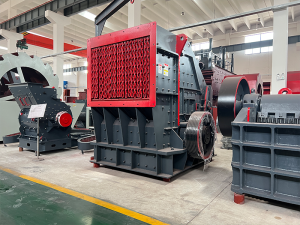 值得一看的是時產(chǎn)200噸環(huán)保反擊碎石機